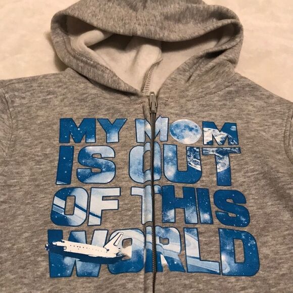 NWOT “My Mom Is Out of This World” Hoodie - 24 M - Picture 1 of 7